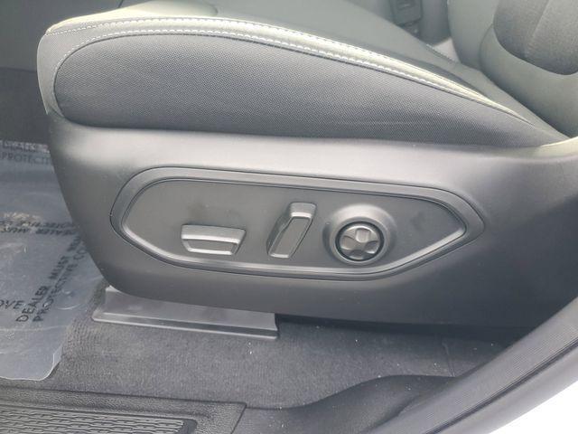 new 2025 Jeep Grand Cherokee car, priced at $31,628