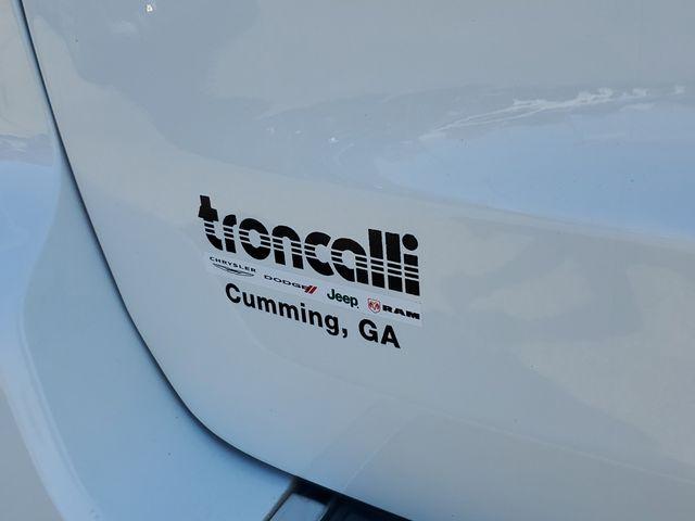 used 2016 Jeep Grand Cherokee car, priced at $11,250