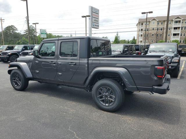 new 2025 Jeep Gladiator car, priced at $37,456