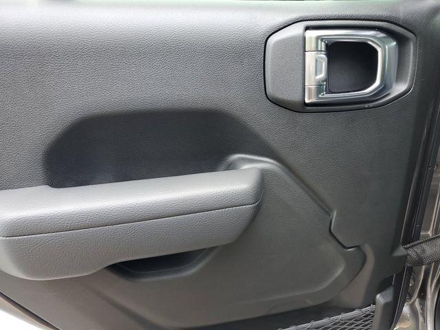 new 2025 Jeep Gladiator car, priced at $37,456