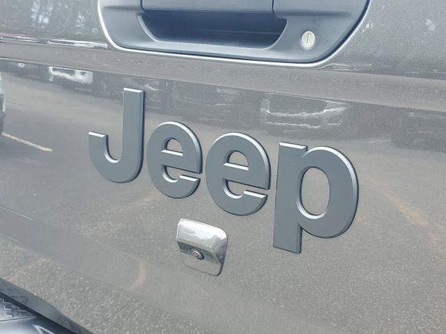 new 2025 Jeep Gladiator car, priced at $37,456