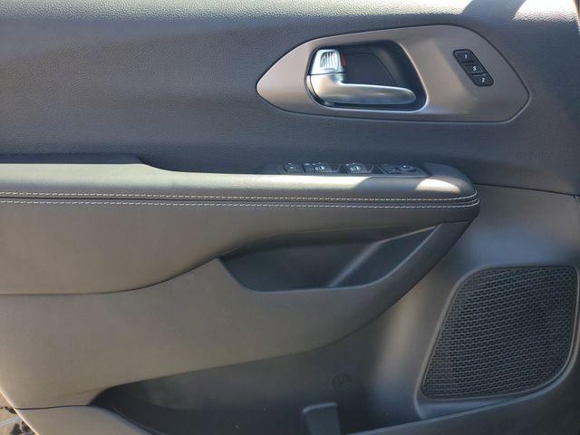 new 2026 Chrysler Pacifica car, priced at $38,987