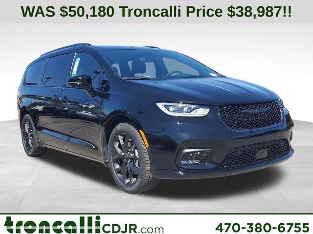 new 2026 Chrysler Pacifica car, priced at $38,987