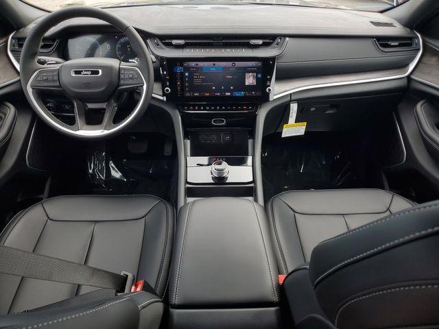 new 2026 Jeep Grand Cherokee car, priced at $39,319