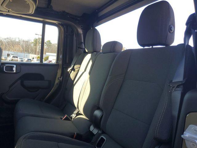 new 2026 Jeep Gladiator car, priced at $37,867