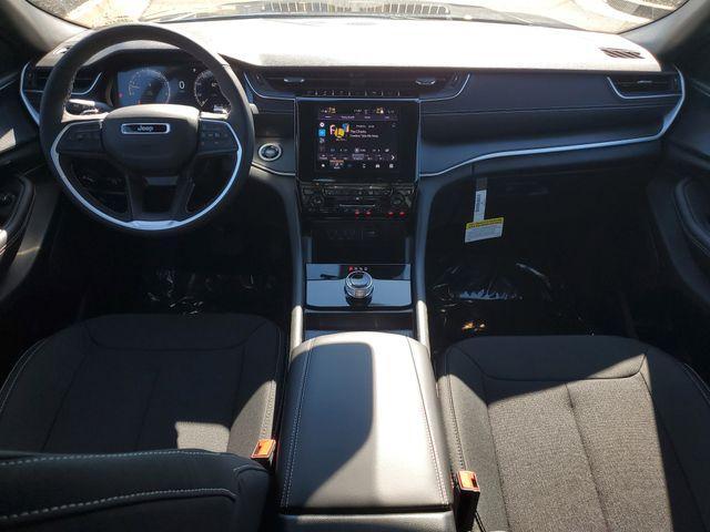 new 2026 Jeep Grand Cherokee car, priced at $42,692