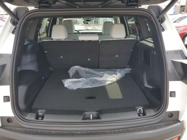 new 2026 Jeep Cherokee car, priced at $41,332