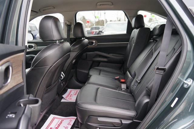 used 2023 Kia Sorento car, priced at $24,695