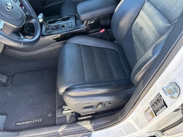 used 2019 Kia Sorento car, priced at $12,800