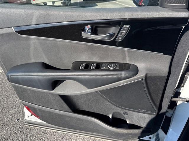 used 2019 Kia Sorento car, priced at $12,800