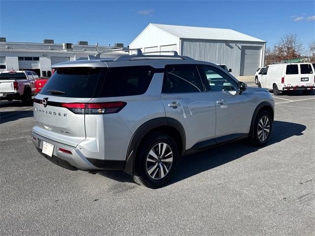 used 2022 Nissan Pathfinder car, priced at $25,250
