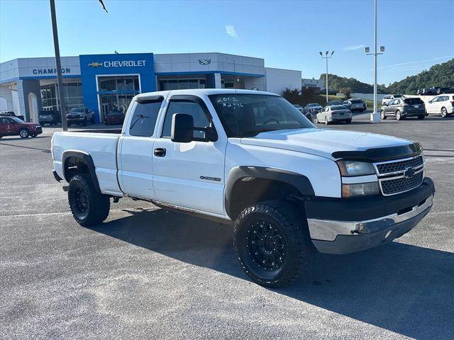 used 2005 Chevrolet Silverado 2500 car, priced at $3,890