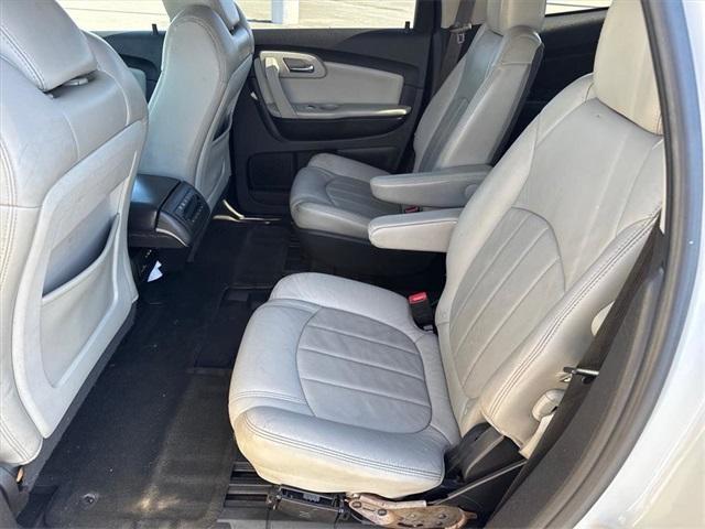 used 2011 Chevrolet Traverse car, priced at $3,895