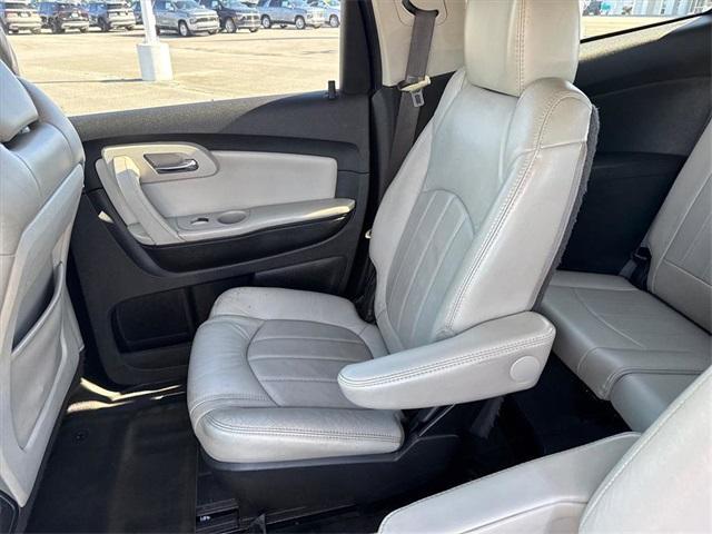 used 2011 Chevrolet Traverse car, priced at $3,895