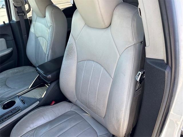 used 2011 Chevrolet Traverse car, priced at $3,895