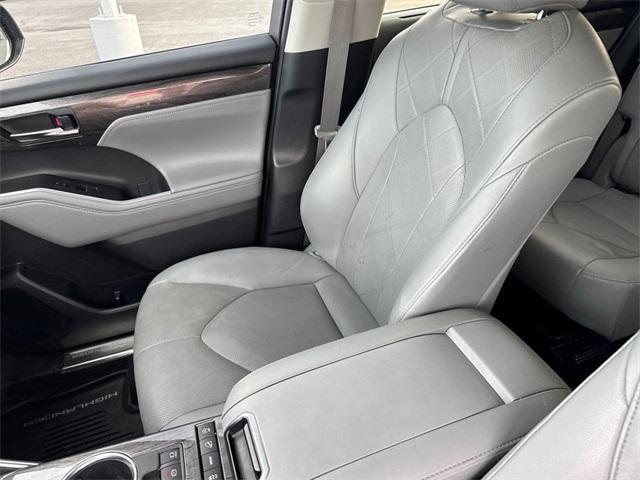 used 2020 Toyota Highlander car, priced at $30,000