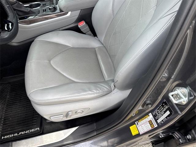 used 2020 Toyota Highlander car, priced at $30,000