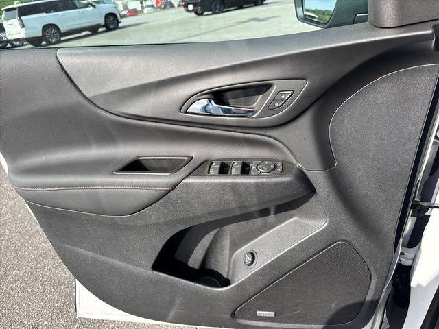 used 2023 Chevrolet Equinox car, priced at $27,995
