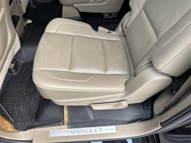 used 2015 Chevrolet Suburban car, priced at $14,895