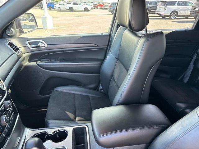 used 2021 Jeep Grand Cherokee car, priced at $23,395
