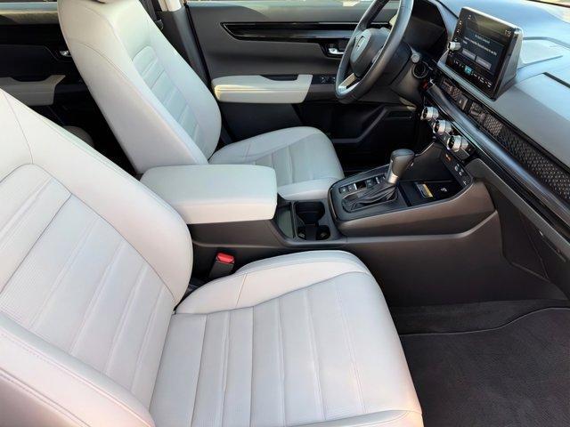 used 2025 Honda CR-V car, priced at $35,000
