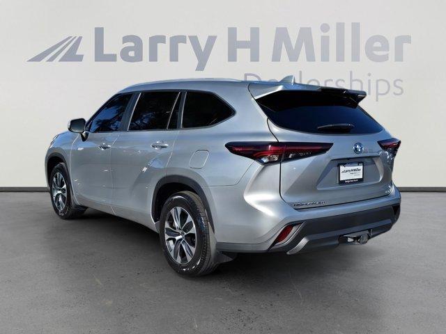 used 2024 Toyota Highlander Hybrid car, priced at $45,500