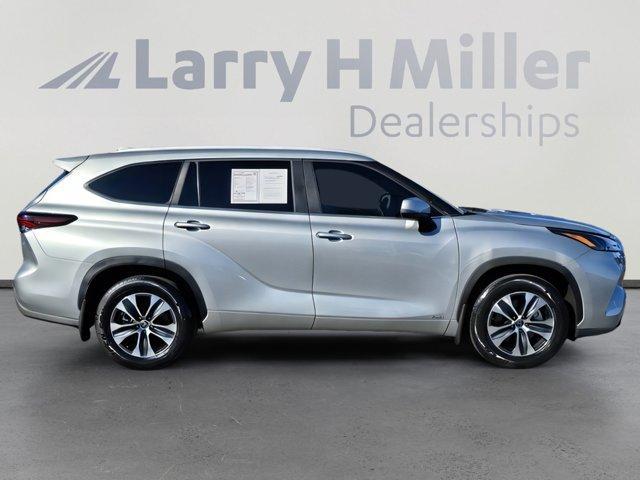 used 2024 Toyota Highlander Hybrid car, priced at $45,500
