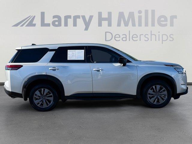 used 2024 Nissan Pathfinder car, priced at $27,500