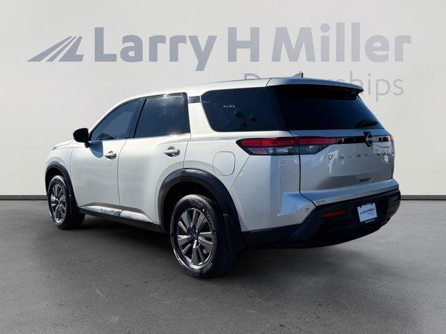 used 2024 Nissan Pathfinder car, priced at $27,500