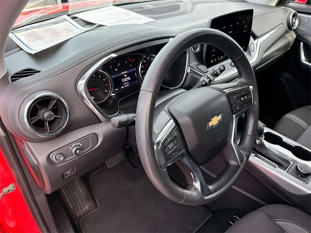 used 2025 Chevrolet Blazer car, priced at $28,089