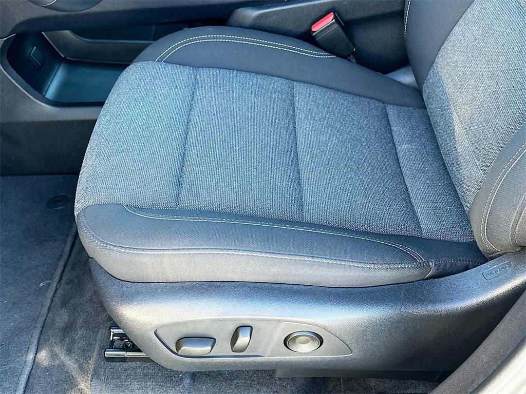 used 2025 GMC Acadia car, priced at $34,907