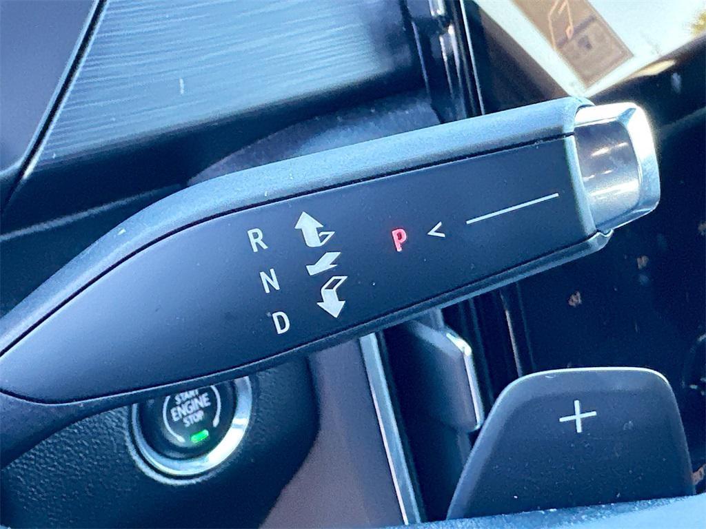 used 2025 GMC Acadia car, priced at $34,907