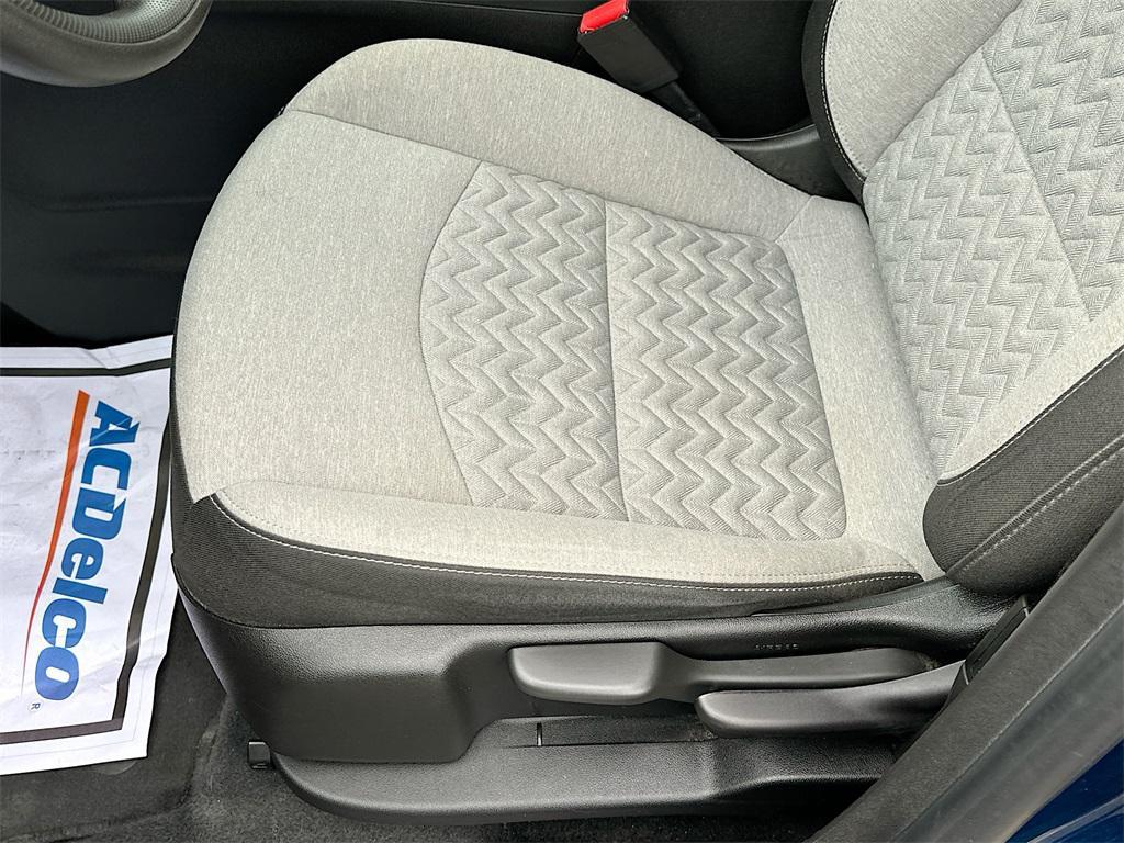 used 2022 Chevrolet Equinox car, priced at $18,990