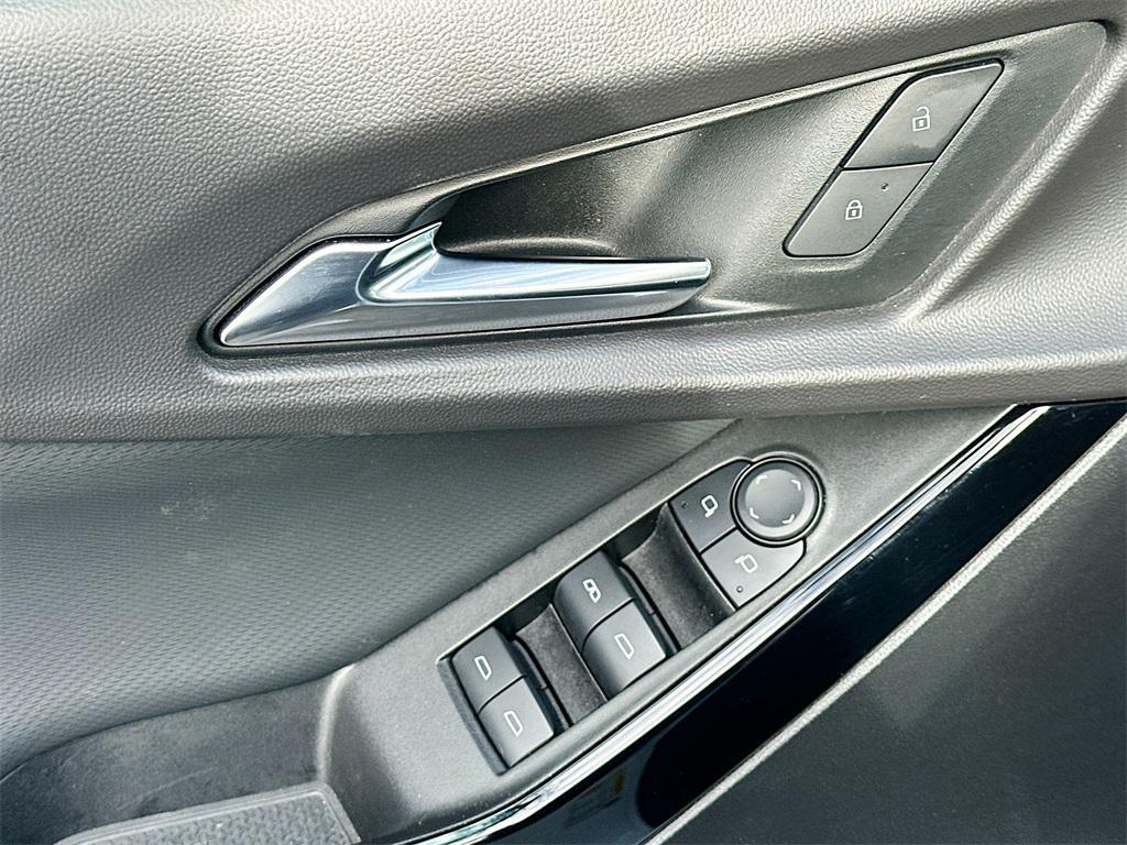 used 2025 Chevrolet Equinox car, priced at $26,850