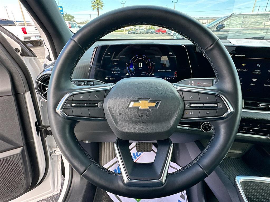 used 2025 Chevrolet Equinox car, priced at $26,850