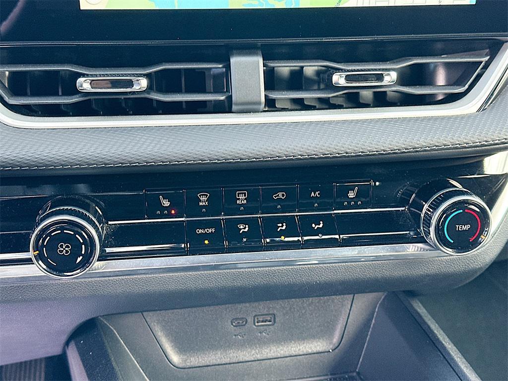 used 2025 Chevrolet Equinox car, priced at $26,850