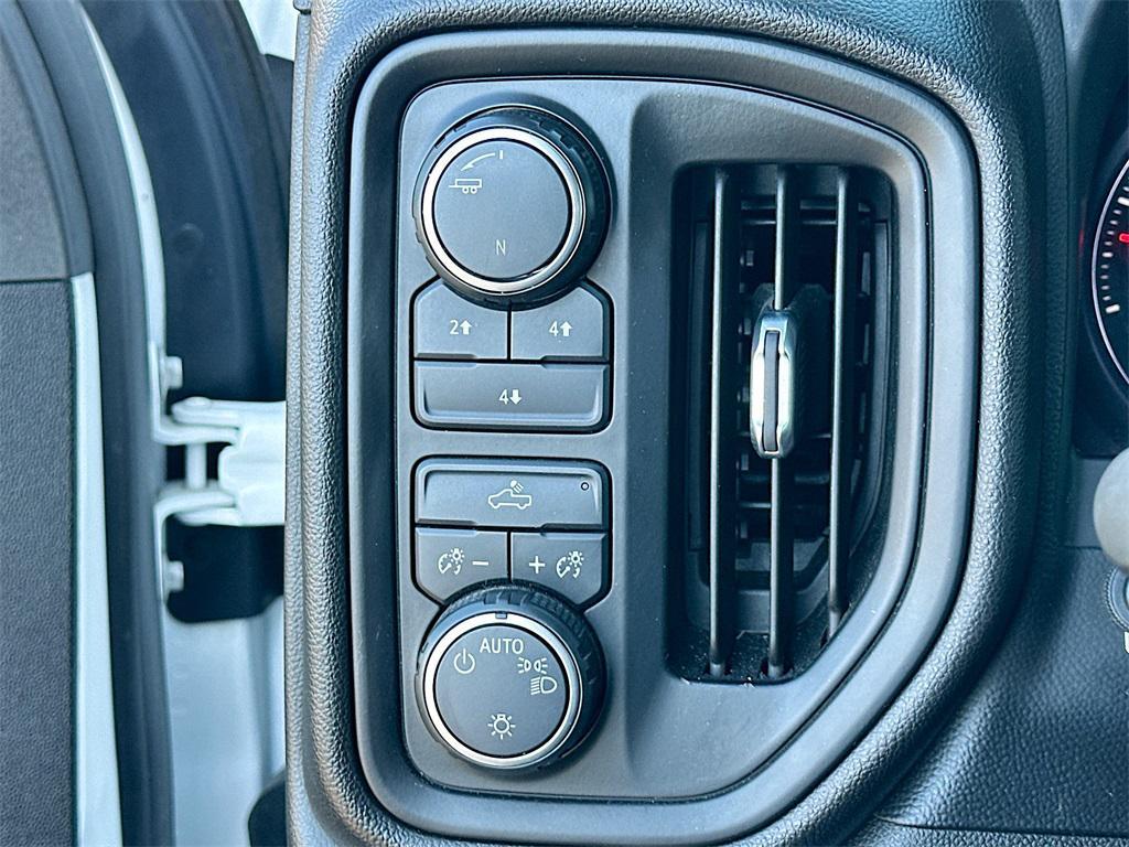 used 2021 Chevrolet Silverado 3500 car, priced at $32,015