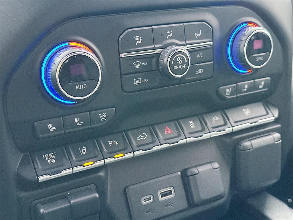 used 2021 Chevrolet Silverado 3500 car, priced at $60,237