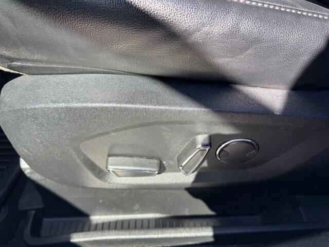 used 2019 Ford Edge car, priced at $14,999