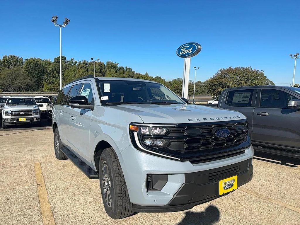 new 2025 Ford Expedition Max car, priced at $70,791