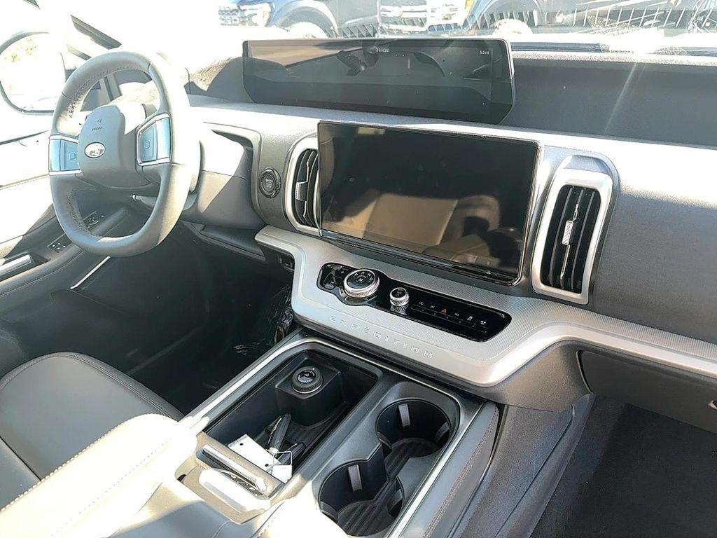 new 2025 Ford Expedition Max car, priced at $70,791