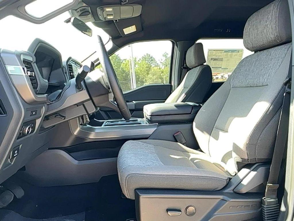 new 2025 Ford F-150 car, priced at $51,989