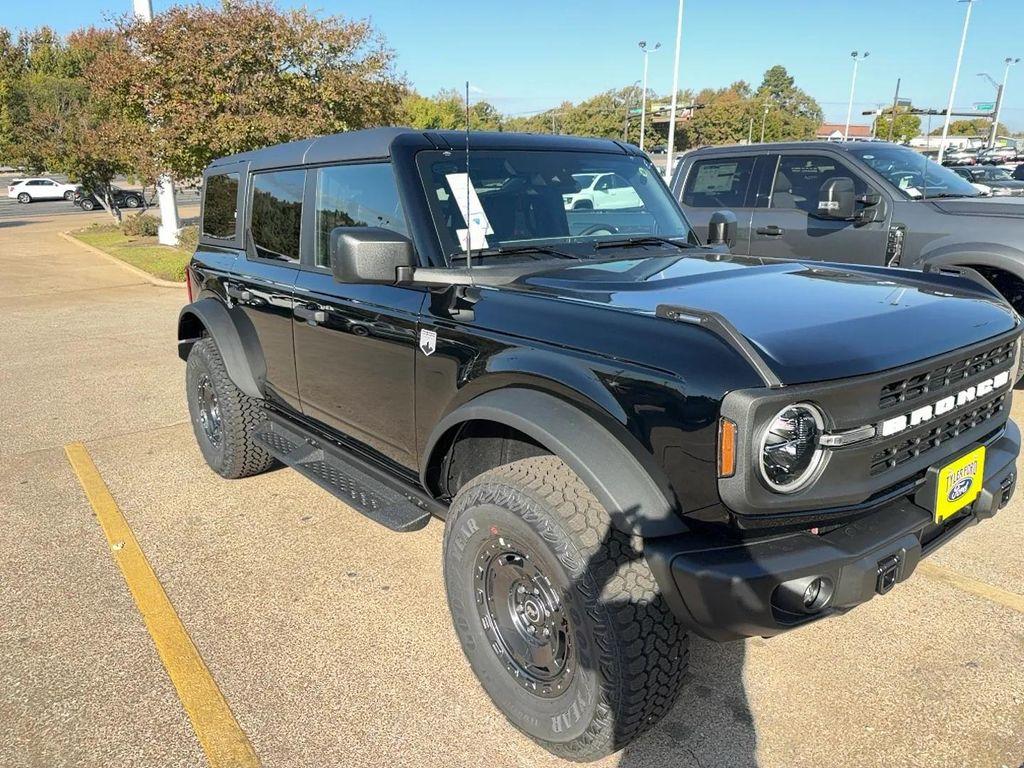 new 2025 Ford Bronco car, priced at $54,071