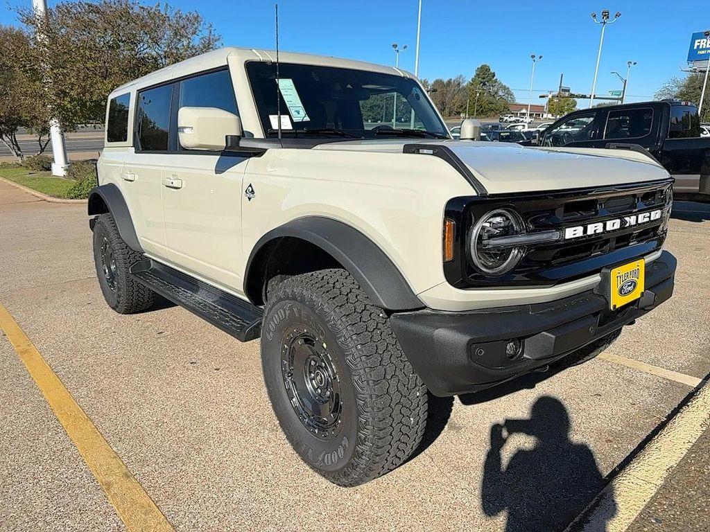 new 2025 Ford Bronco car, priced at $57,978