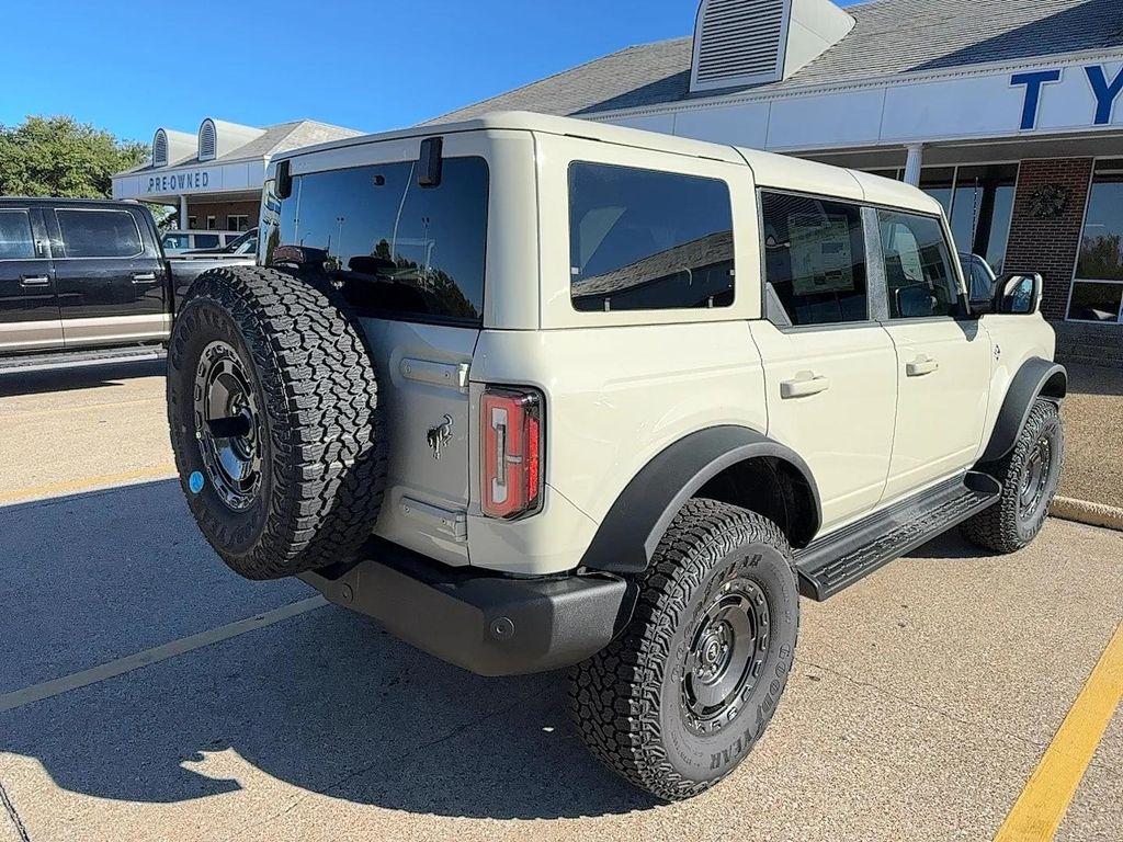 new 2025 Ford Bronco car, priced at $57,978