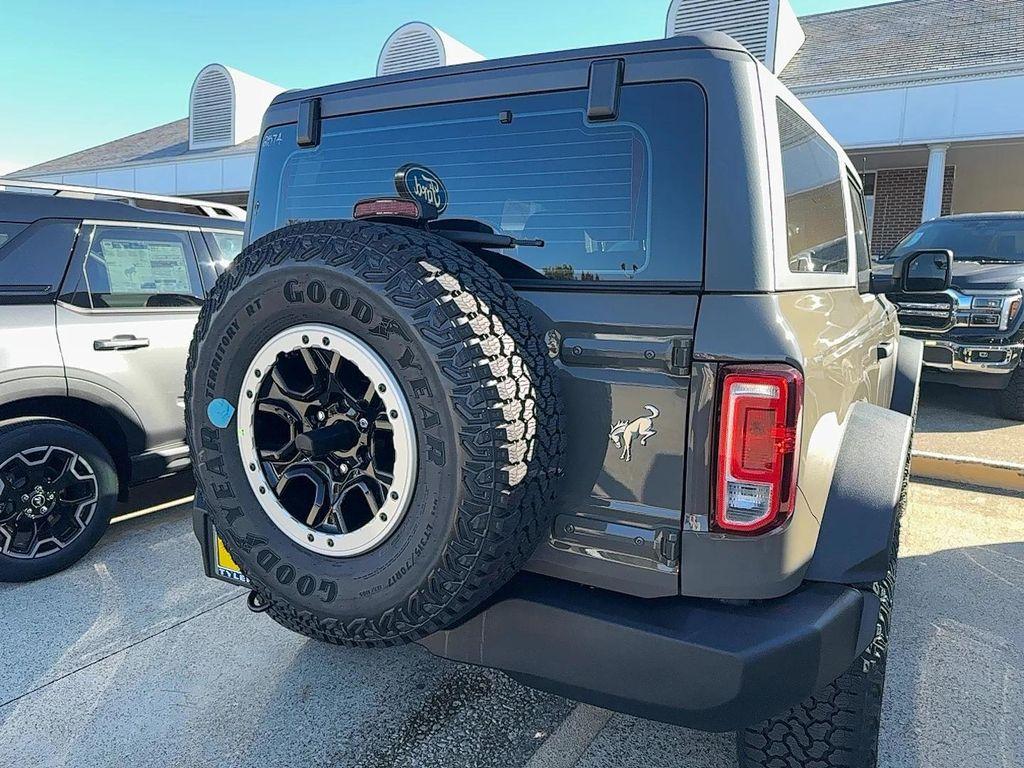 new 2025 Ford Bronco car, priced at $49,039