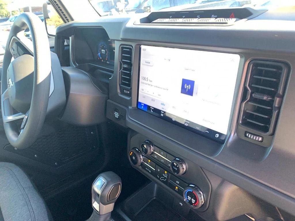 new 2025 Ford Bronco car, priced at $47,275