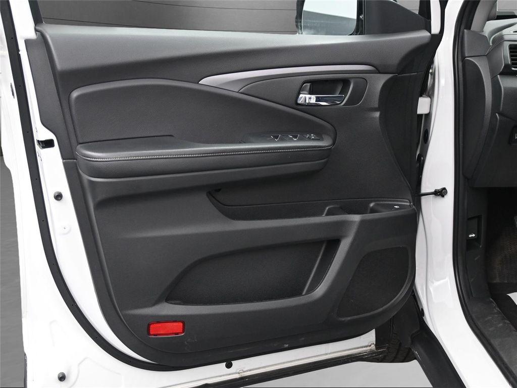2023 Platinum White Pearl Honda Ridgeline