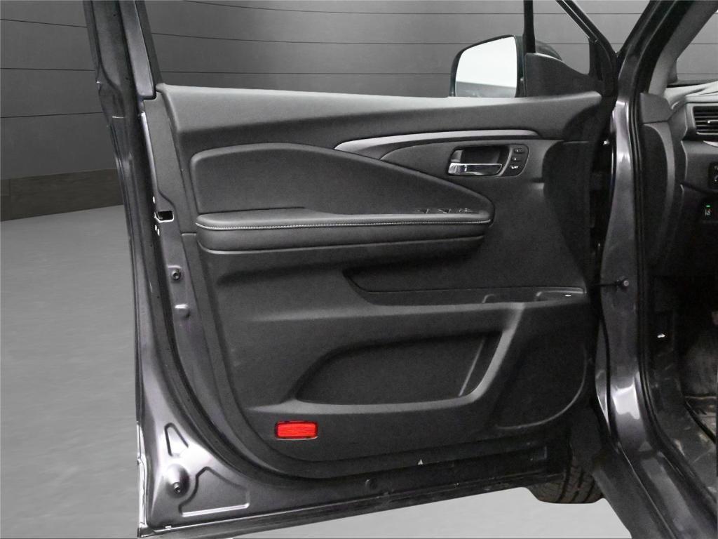 used 2026 Honda Ridgeline car, priced at $38,000