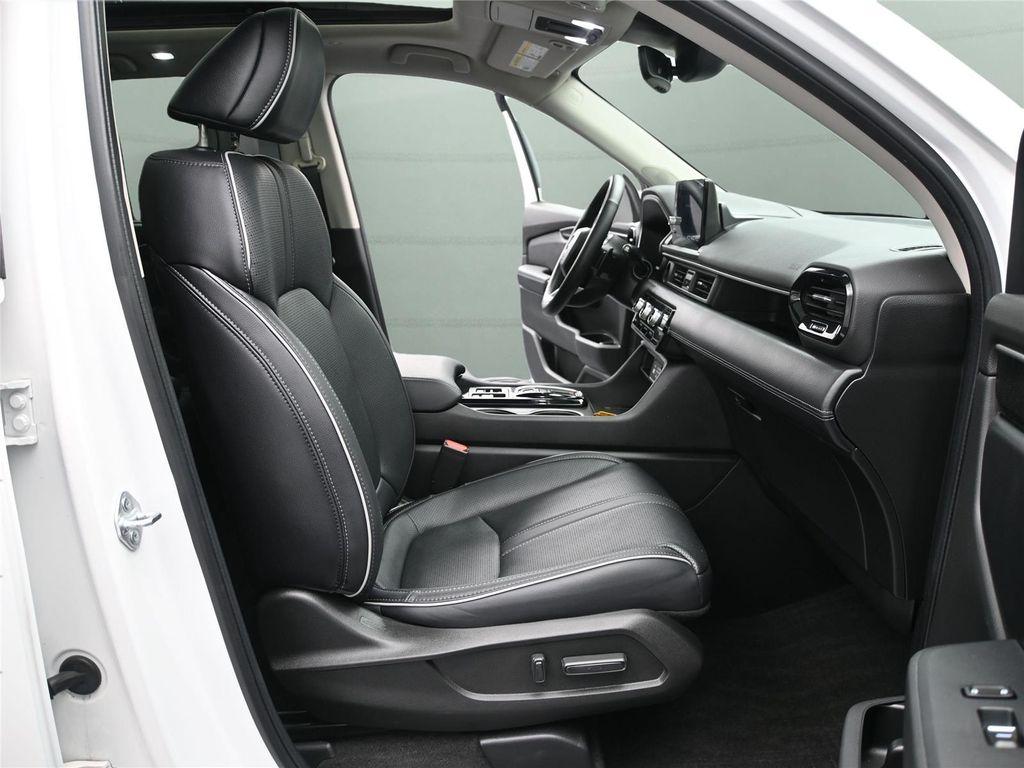 used 2023 Honda Pilot car, priced at $41,000